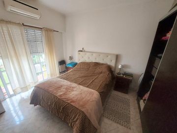 Departamento Tipo Casa en venta en Lanus Oeste