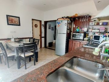 Departamento Tipo Casa en venta en Lanus Oeste