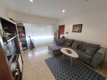 Departamento Tipo Casa en venta en Lanus Oeste