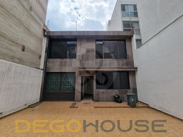 Casa en venta en Del Valle Centro