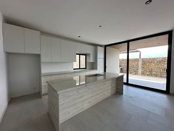 CASA EN VENTA EN BOSQUES DE LAS MISIONES RESERVA CARRETERA NACIONAL SANTIAGO