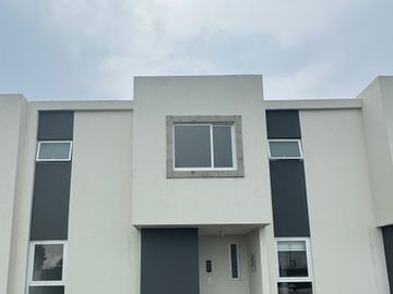 Casa nueva en Calimaya dentro de Fraccionamiento con seguridad cerca de Metepec