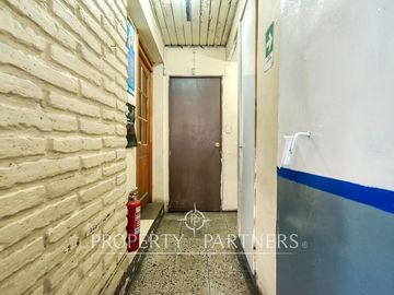 Casa Comercial y Taller Mecánico Funcionando!! Oportunidad, Muy Bien Ubicada!!