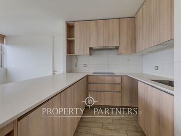 Departamento estilo mariposa en venta cercano a Metro Salvador, Providencia.