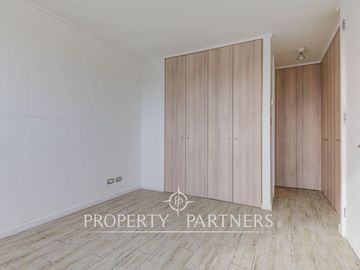 Departamento estilo mariposa en venta cercano a Metro Salvador, Providencia.