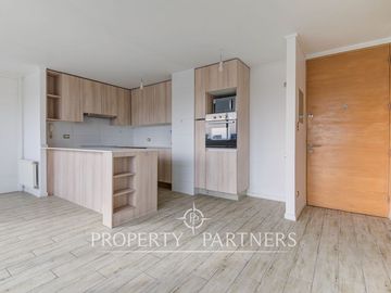 Departamento estilo mariposa en venta cercano a Metro Salvador, Providencia.
