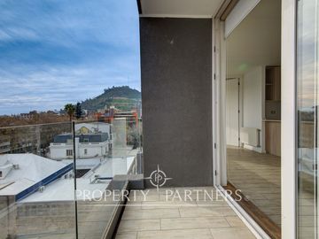Departamento estilo mariposa en venta cercano a Metro Salvador, Providencia.