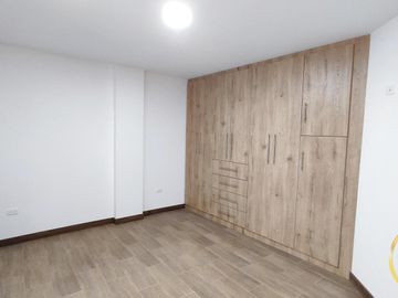 Departamentos en Venta de 3 y 2 dormitorios, en conjunto con seguridad, sector Alangasí