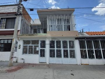 Casa en Venta en León II Libre de Gravamen