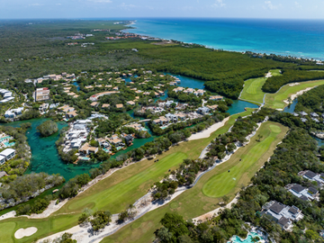 VILLA ROSEWOOD DE LUJO