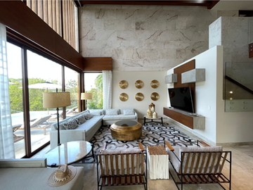 VILLA ROSEWOOD DE LUJO