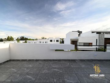 Casa en venta en Parque Quintana Roo, Lomas de Angelópolis III