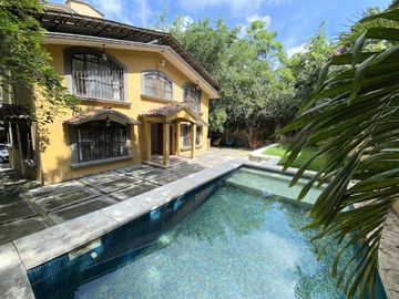 Venta renta Casa Sola Comercial en Palmira Tinguindin / Cuernavaca Morelos