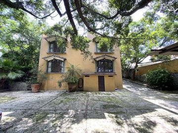 Venta renta Casa Sola Comercial en Palmira Tinguindin / Cuernavaca Morelos