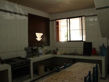 Venta Casa Sola uso de suelo comercial en Altavista / Cuernavaca - Morelos