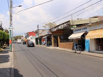 Venta Casa Sola uso de suelo comercial en Altavista / Cuernavaca - Morelos