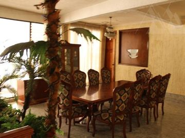 Venta Casa Sola uso de suelo comercial en Altavista / Cuernavaca - Morelos