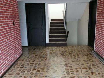 Casa Sola en Venta  Col Chapultepec Cuernavaca, Morelos