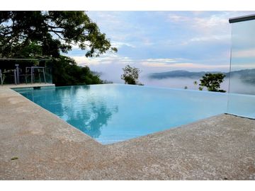 VENDO CABAÑA CON PISCINA EN ALTOS DEL MARIA 2300M2