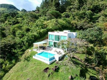 VENDO CABAÑA CON PISCINA EN ALTOS DEL MARIA 2300M2
