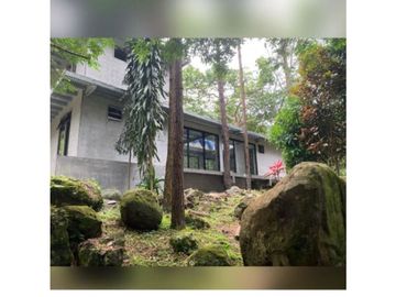 VENTA CASA TOTALMENTE AMOBLADA EN ALTOS DEL MARIA 1500 MT2