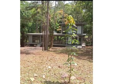 VENTA CASA TOTALMENTE AMOBLADA EN ALTOS DEL MARIA 1500 MT2