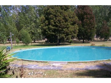 Casa quinta en venta en Barrio La Plantación, en Brandsen