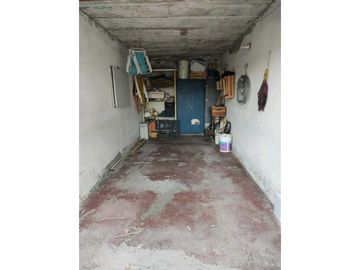 VENTA DE DPTO EN MONOBLOCK SOBRE CALLE MARIANO GÓMEZ, RIVADAVIA-MZA.
