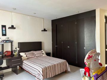 Casa en Fraccionamiento en Lomas de Jiutepec Jiutepec - CRB-1203-Fr