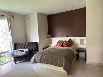 Casa en Fraccionamiento en Lomas de Jiutepec Jiutepec - CRB-1203-Fr