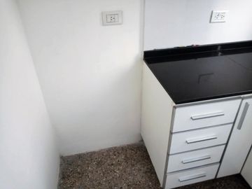 Venta. 2 ambientes. Barracas Muy luminoso.