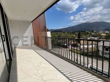 Venta de  departamento por estrenar en Tumbaco