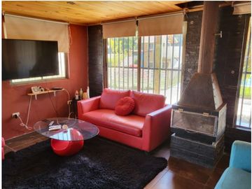 VENTA CASA AMOBLADA / ALGARROBO CENTRO / 5D 3B PISCINA