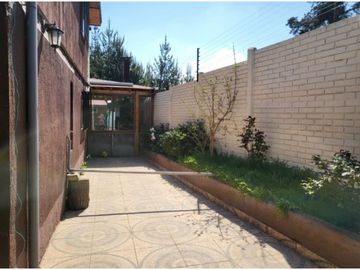 VENTA CASA AMOBLADA / ALGARROBO CENTRO / 5D 3B PISCINA