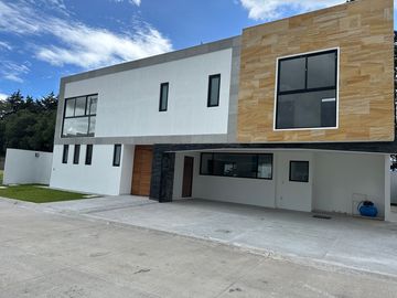 Casa Venta Nueva Residencial Hacienda San  Antonio, Ave Estado de Mexico, Metepec