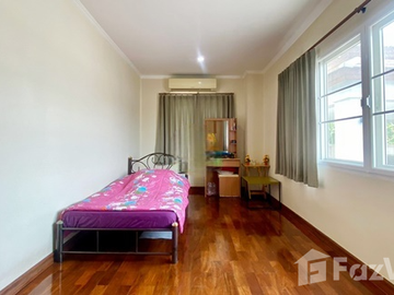 5 Bedroom House for sale in Khlong Chan, Bangkok