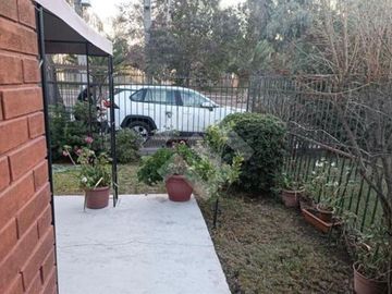 Casa en Venta en Av. Punta Arenas / Lia Aguirre