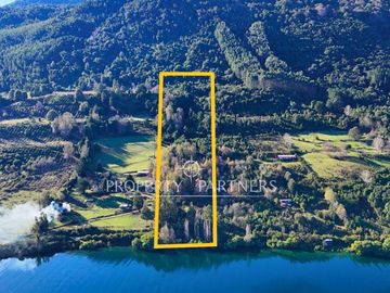 Lindo Terreno de 12 Ha. Borde Lago Riñihue