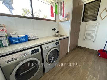Departamento completamente remodelado con vista a cancha de golf