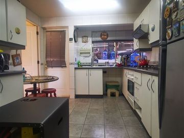 Casa en Venta en Jumbo Peñalolén / Colegio Mayor/ Tobalaba/ consistorial/Matías Cousiño