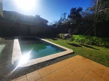 Casa en Venta en Jumbo Peñalolén / Colegio Mayor/ Tobalaba/ consistorial/Matías Cousiño
