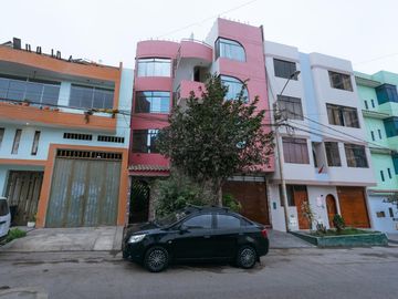 4 PISOS EN VENTA LOS OLIVOS
