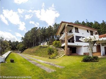 CASA DE CAMPO EN ALTOS DEL MARIA 2378.67M2