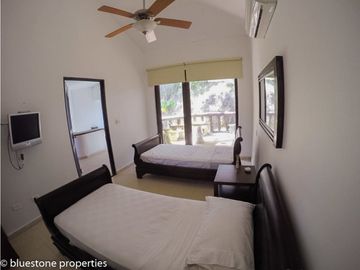 CASA DE CAMPO EN ALTOS DEL MARIA 2378.67M2