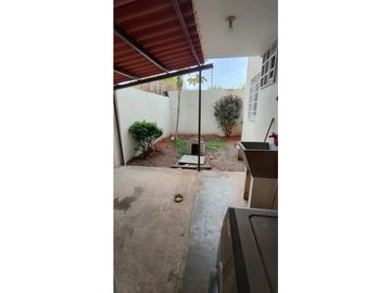 VENDO APARTAMENTO EN LAS ACACIAS $84000!!!!