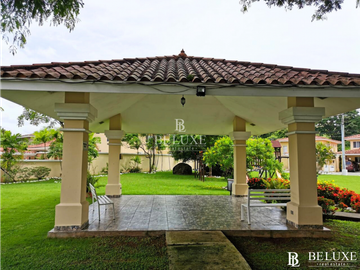 VENDO CASA EN BRISAS DEL GOLF, PH VILLA TIVOLI (9)