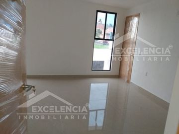 CASA EN VENTA NUEVA EN CONGRESO CONSTITUYENTES