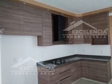 CASA EN VENTA NUEVA EN CONGRESO CONSTITUYENTES
