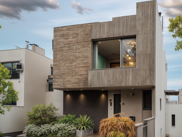 Estrena Casa en Punta Esmeralda, 4ta Recamara en PB, 3 Baños Completos, Roof !