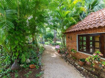 Venta - Impresionante Casa de Campo - Quinta con enorme terreno en Tesip, Yucatan